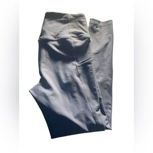 Old Navy Active High-Rise Leggings in Light Gray